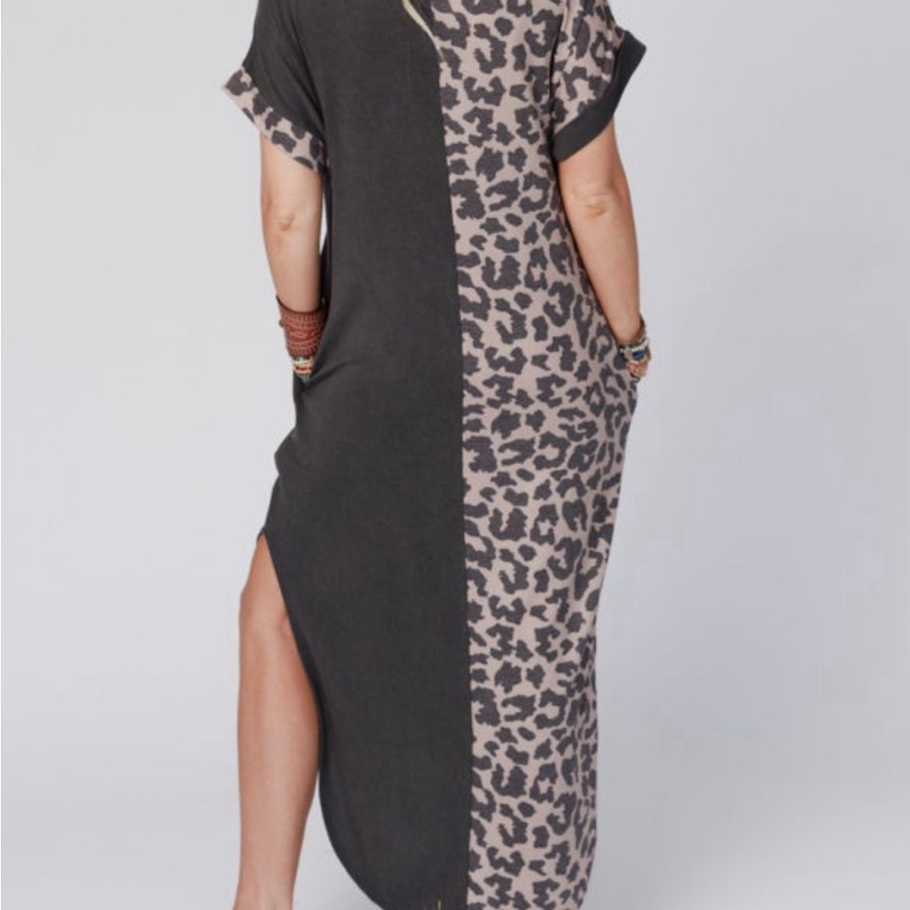 Black solid leopard Print T shirt Dress